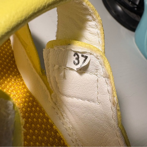 Women’s Yellow Fisherman Sandals Closed Toe Comfort Shoes Size 7 New - Picture 5 of 7